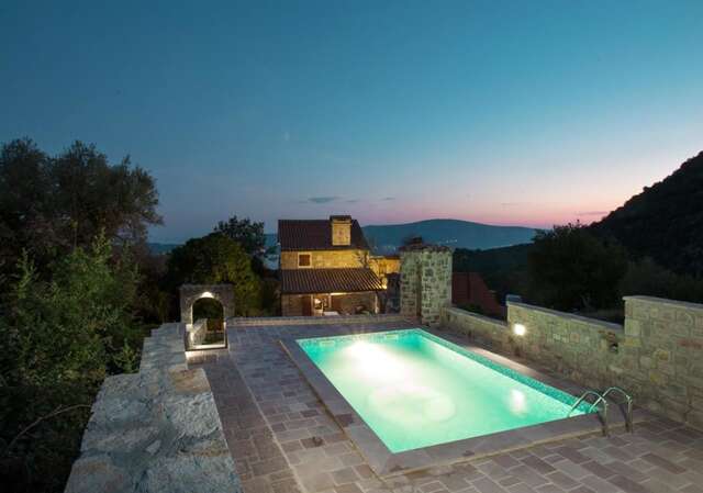 Виллы Old Stone House Tivat Villas I&II Тиват-3